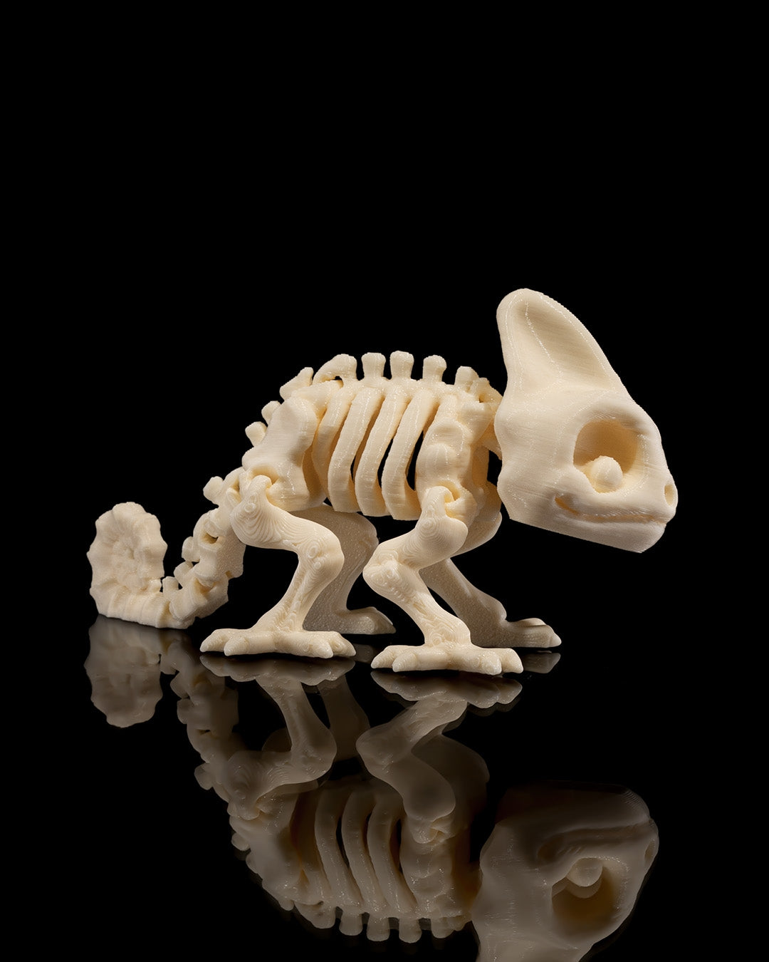 Articulated Skeleton Chameleon – 3D Printed Flexible Figure – 6 cm – Single